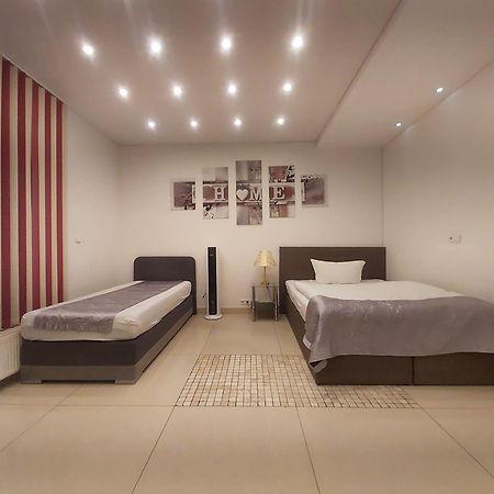 Gemuetliches J&L Apartment Nahe Des Hauptbahnhofes Μπάντεν-Μπάντεν Εξωτερικό φωτογραφία