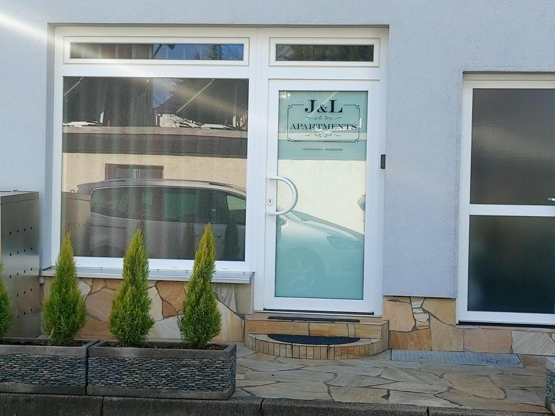 Gemuetliches J&L Apartment Nahe Des Hauptbahnhofes Μπάντεν-Μπάντεν Εξωτερικό φωτογραφία